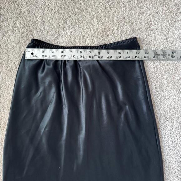 Calvin Klein Black Slip Small - Picture 5 of 7